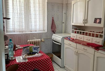 3 camere decomandat Drumul Taberei - 1