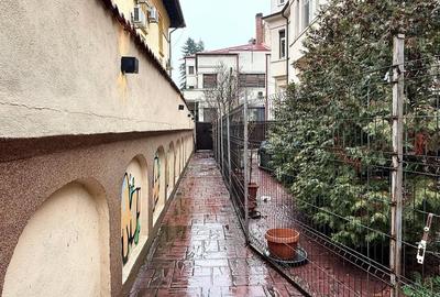 Casă cu 4 camere cu Canalizare în Parcul Carol - 10