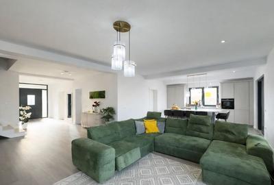 Casă individuală cu 8 camere cu Canalizare în Sânandrei - 2