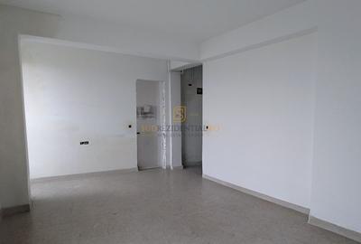 Apartament cu 2 camere decomandat în Metalurgiei - 15