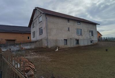 Casă cu 4 camere în Luncani - 4