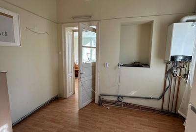 OFERTA -  3 camere - spatiu comercial - birou, atelier etc - 5