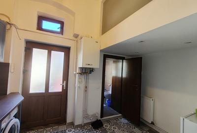 Garsoniera mobilata si utilata nou zona Piata Sfatului - 14