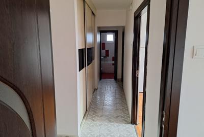 Inchiriez apartament cu 3 camere zona Garii Inchiriez apartament cu 3 camere zona Garii - 1