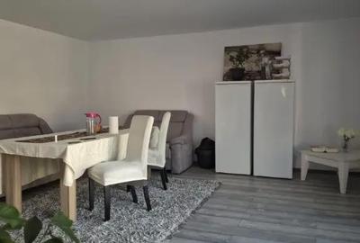 Casă cu 4 camere cu Teren 700 Mp în Hotvon - 1