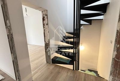 Casa individuala in zona Buziasului, carport - 12