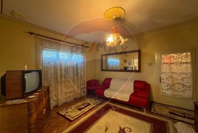 Casa cu 10 camere - ideala pentru pensiune, gradinita sau pt. locuit - 10