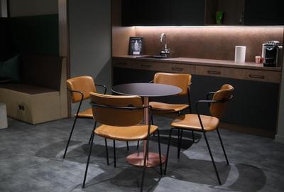 Spațiu de birou individual modern - 9