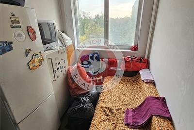 Apartament cu 3 camere semidecomandat în Militari - 2