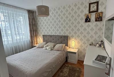 Apartament cu 4 camere decomandat în Central - 1