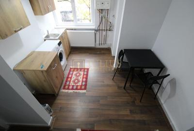 Piata 700; centrala proprie, la prima inchiriere dupa renovare. - 14