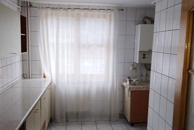 Spațiu comercial, de 67 mp, în Central - 7