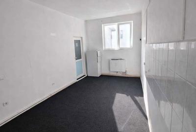 Spațiu comercial, de 180 mp, în Central - 5