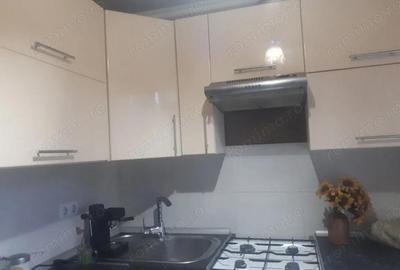 Garsonieră în Girocului