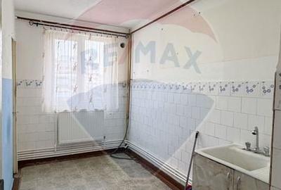 Apartament cu 3 camere decomandat în Micro 20 - 6