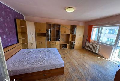 Apartament cu 2 camere, mobilat în Central - 1