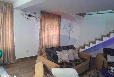 Casă cu 4 camere cu Teren 2500 Mp în Corbeni - 8