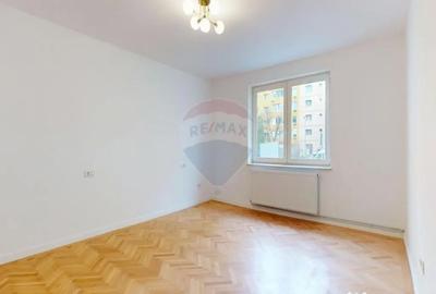 Casă cu 5 camere cu Teren 540 Mp în Central - 7