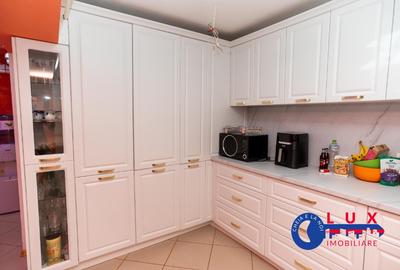 Apartament cu 3 camere decomandat în Babadag - 12