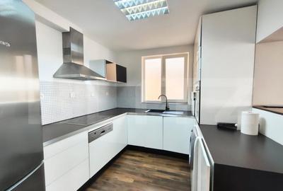 Apartament cu 3 camere, zona Rogerius - 7