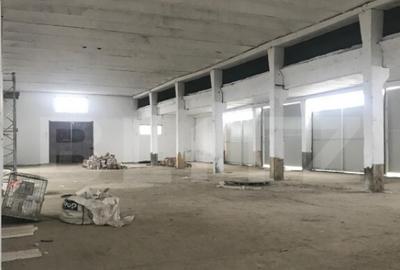 Spațiu comercial, de 1,250 mp, în Central