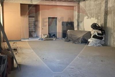 Casă individuală cu 6 camere cu Teren 484 Mp în Central - 13