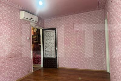 Apartament de vanzare, cu 4 camere, 65 mp, zona Dacia - 2
