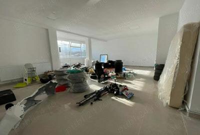 Spatiu comercial de inchiriat in Onesti - 3