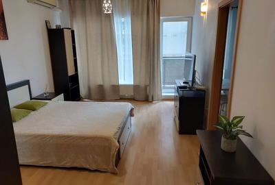 Garsonieră în Titan - 1