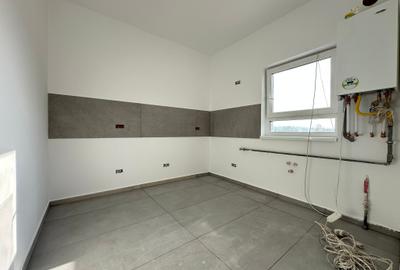 Casa 3 camere D 2 bai Teren 324mp zona Bucium Visan - 5