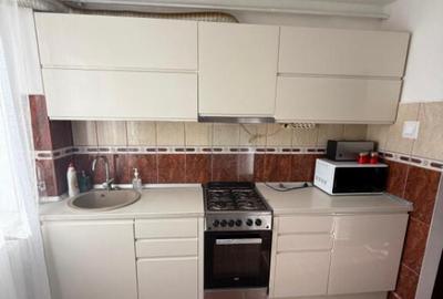 Apartament 3 camere, 64.50 mp, zona Pia?a Garii - 1