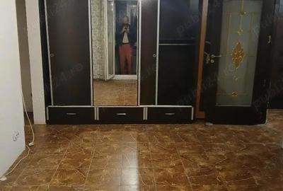 Vind apartament 2 camere Luica Giurgiului ,etaj 5din 10 - 10