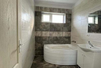 Proprietar, vand casa cu panouri fotovoltaice foarte aproape de Arad!! - 2