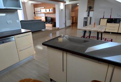 Apartament cu 4 camere decomandat în Central - 8