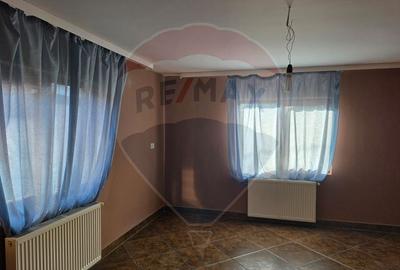 Casă individuală cu 3 camere cu Teren 966 Mp în Lespezi - 1