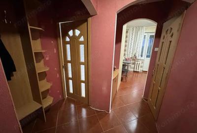 Inchiriez garsoniera in zona Aparatorii Patriei - 2