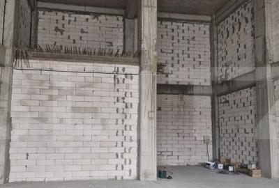 Spațiu comercial, de 170 mp, în Central - 9