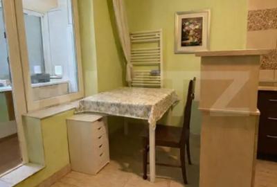 Apartament cu 3 camere decomandat în Sângeorgiu de Mureș - 2