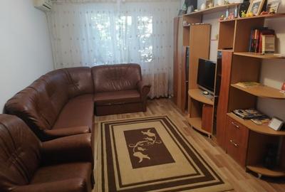 Închiriere apartament cu trei camere - 3
