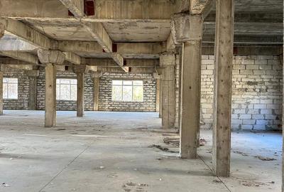 Spațiu comercial, de 2,600 mp, în Central - 12