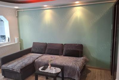Vand Garsoniera complet utilata