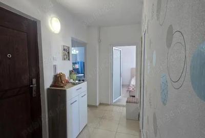 Apartament cu 3 camere decomandat în Babadag - 8