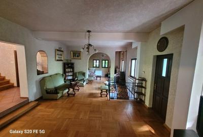 VILA D+P+E+M DE VANZARE IN SINAIA - 5