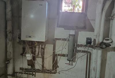 Casă cu 6 camere cu Teren 450 Mp în Central - 1