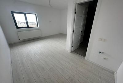 Garsonieră decomandată în Central - 4