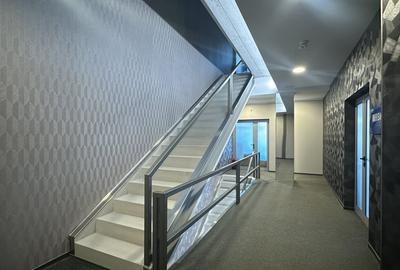 Spațiu comercial, de 933.39001464844 mp, în Central - 5