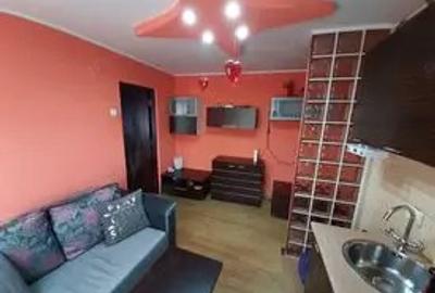 Garsoniera 2 camere de inchiriat etj 1 pret 220E fix - 1