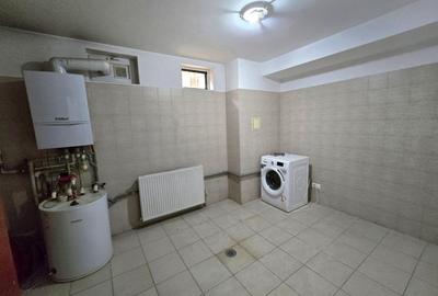 Apartament pe 2 etaje si curte de 187 mp HERASTRAU - 21