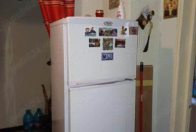 Vand Apartament cu doua camere in zona lini?tita. - 19