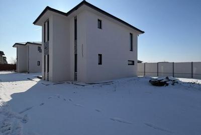 Casă cu 4 camere cu Teren 275 Mp în Central - 4